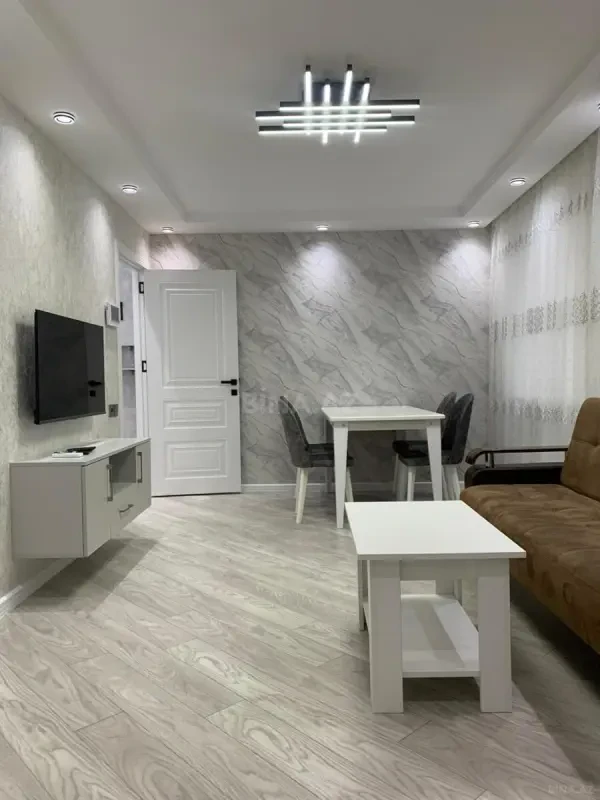 Kirayə verilir 2 otaqlı mənzil 35 m²