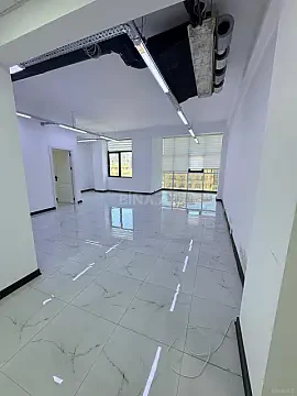 Kirayə verilir 1 otaqlı ofis 71 m² — Bakı 1 otaq 71.00 m²