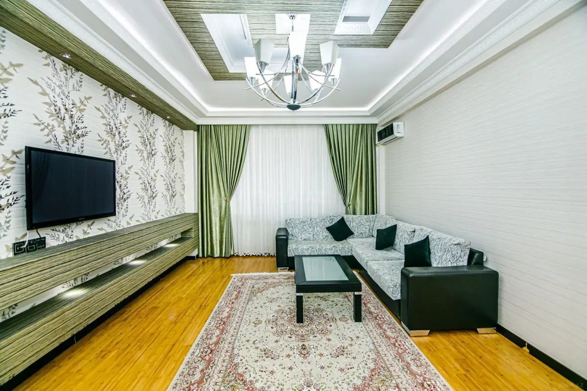 Kirayə verilir 3 otaqlı mənzil 135 m²