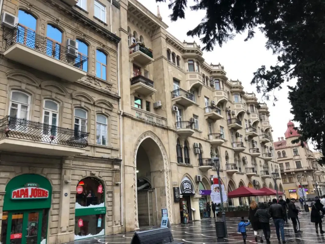 Kirayə verilir 2 otaqlı mənzil 55 m²