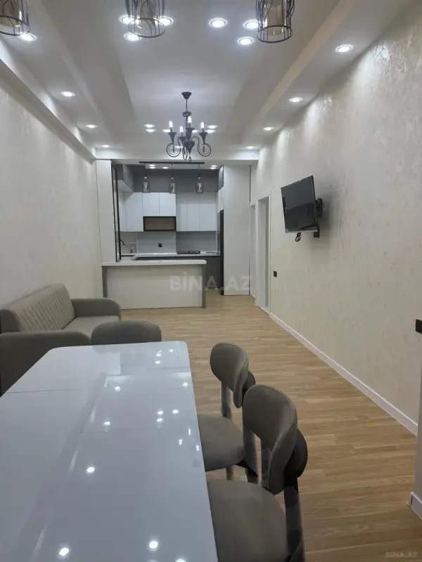 Kirayə verilir 2 otaqlı mənzil 88 m²
