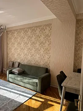 Kirayə verilir 2 otaqlı mənzil 70 m² — Bakı, Nərimanov 2 otaq 70.00 m²