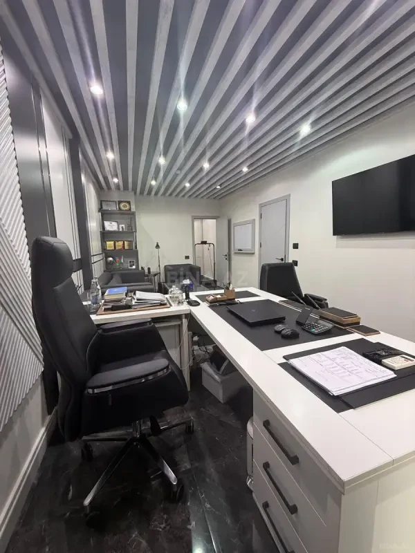 Kirayə verilir 7 otaqlı ofis 165 m²