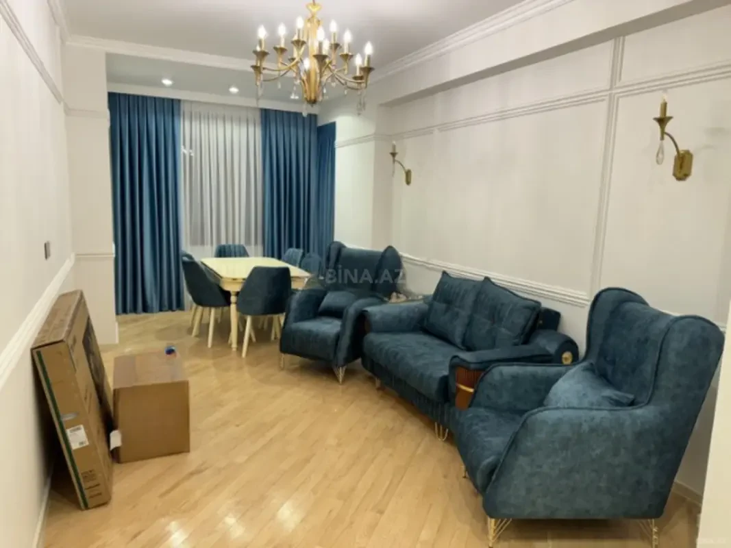 Kirayə verilir 3 otaqlı mənzil 108 m²