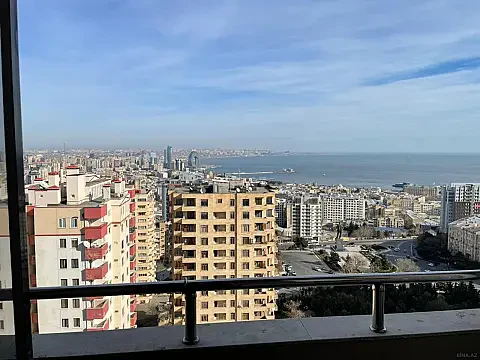 Kirayə verilir 4 otaqlı mənzil 185 m² — Bakı 4 otaq 185.00 m²