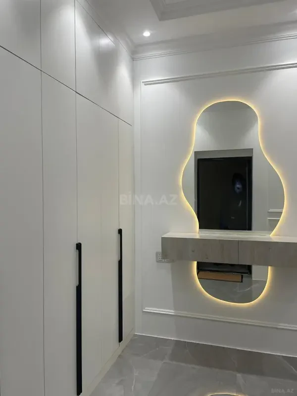 Kirayə verilir 2 otaqlı mənzil 73 m²