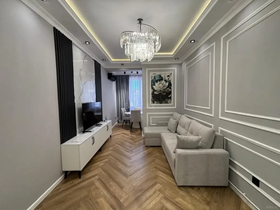 Kirayə verilir 2 otaqlı mənzil 55 m²