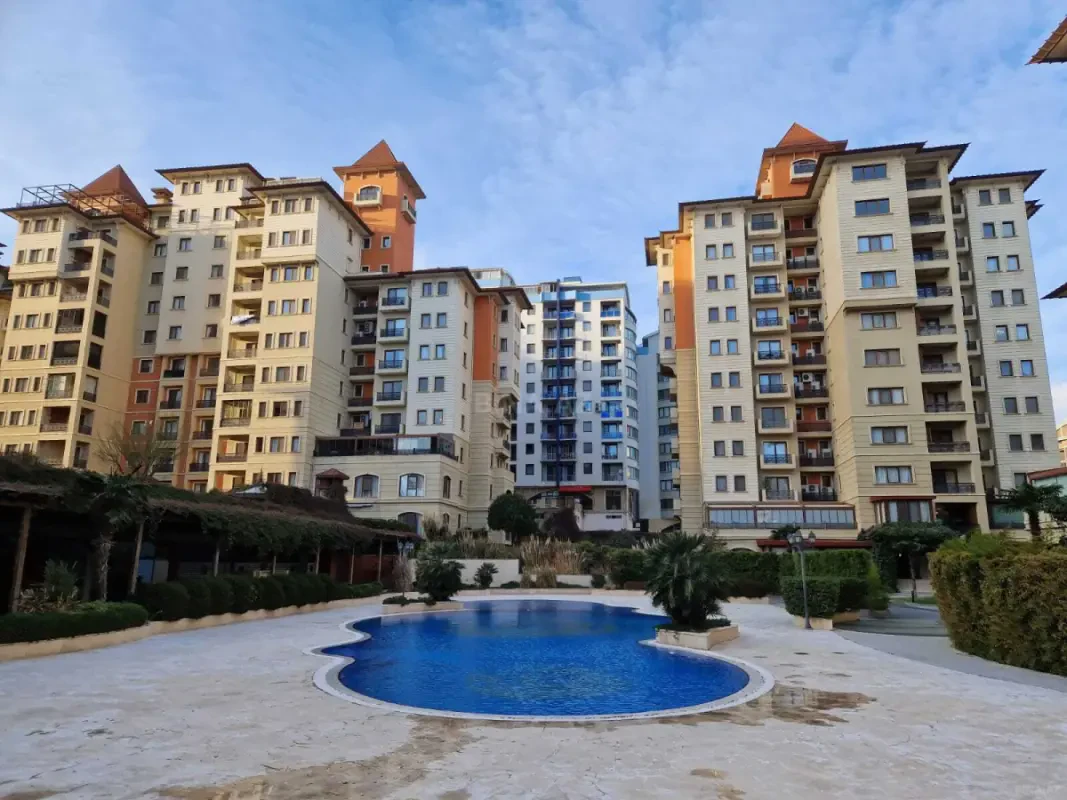Kirayə verilir 3 otaqlı mənzil 220 m²