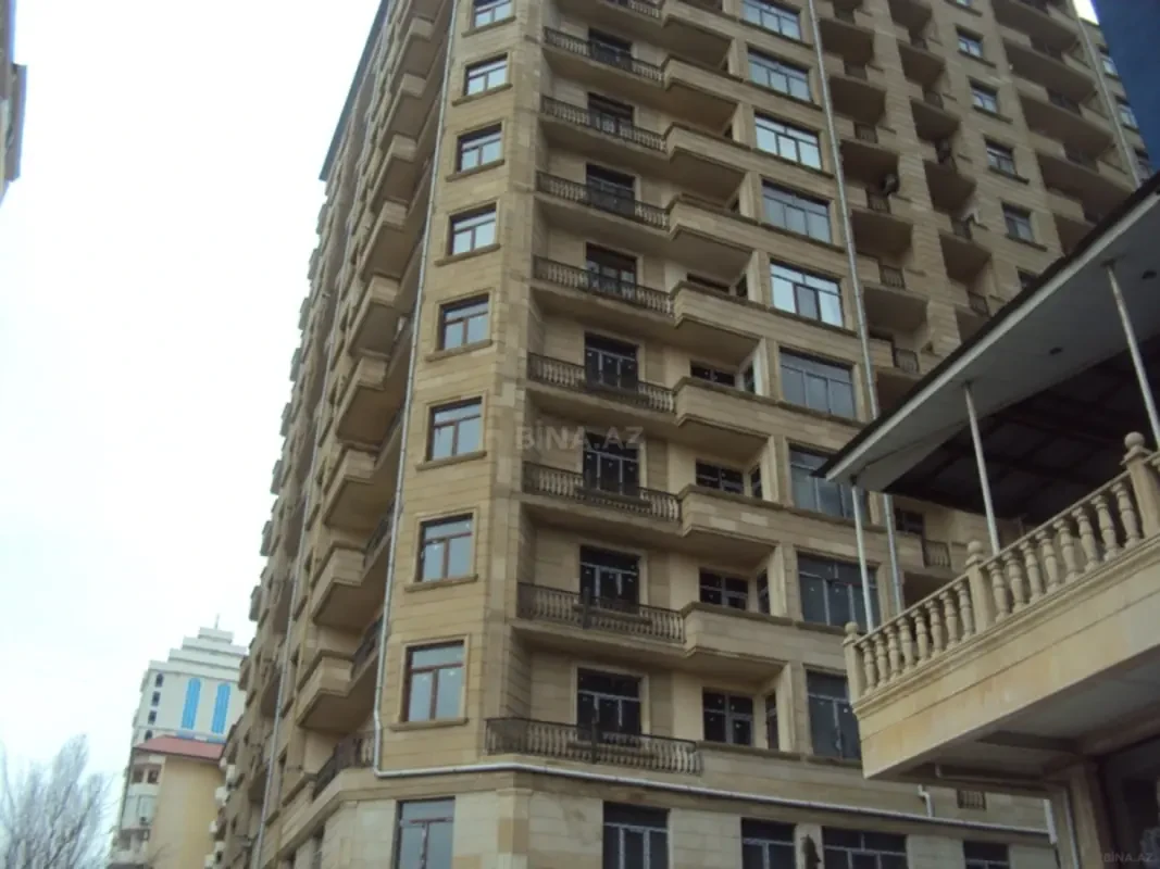 Kirayə verilir 3 otaqlı mənzil 135 m²