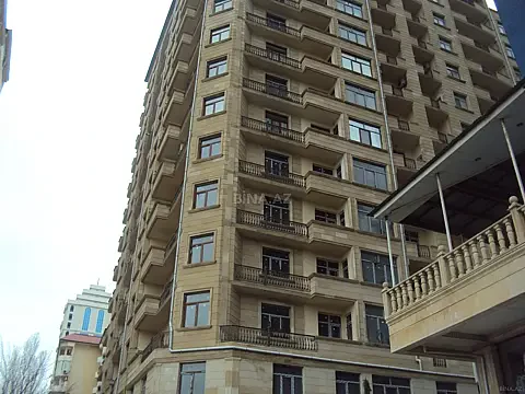 Kirayə verilir 3 otaqlı mənzil 135 m² — Bakı, Nizami 3 otaq 135.00 m²