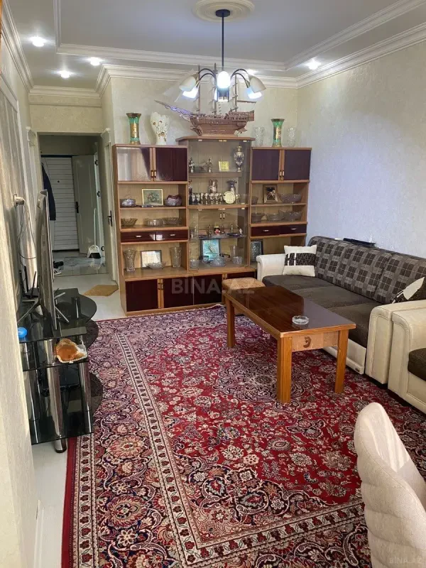 Satılır 2 otaqlı mənzil 65 m²