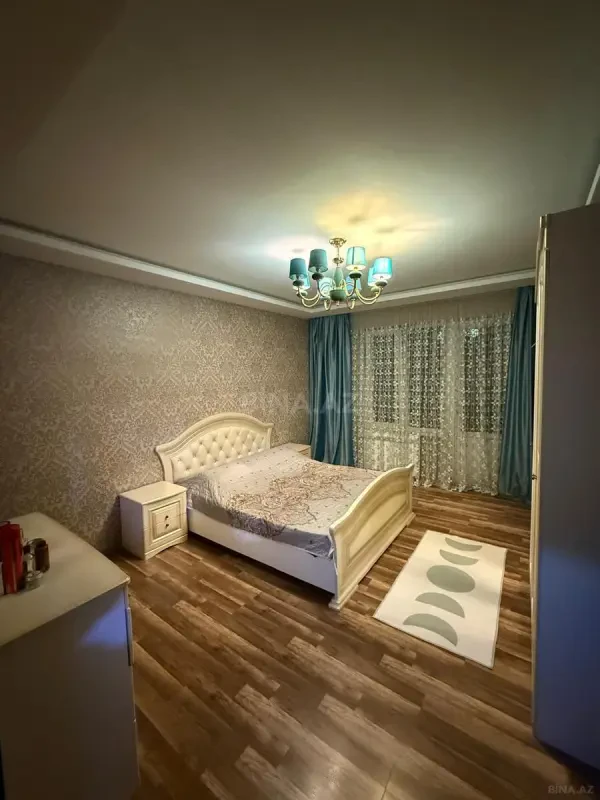 Kirayə verilir 3 otaqlı mənzil 135 m²