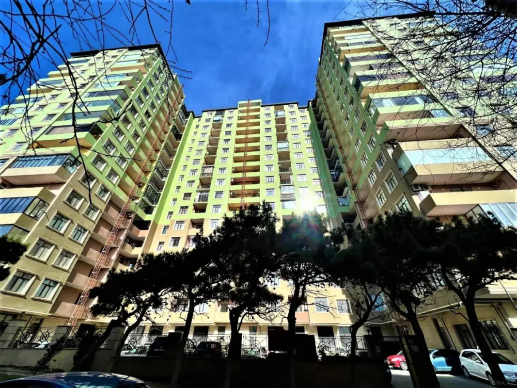 Satılır 3 otaqlı mənzil 92 m²