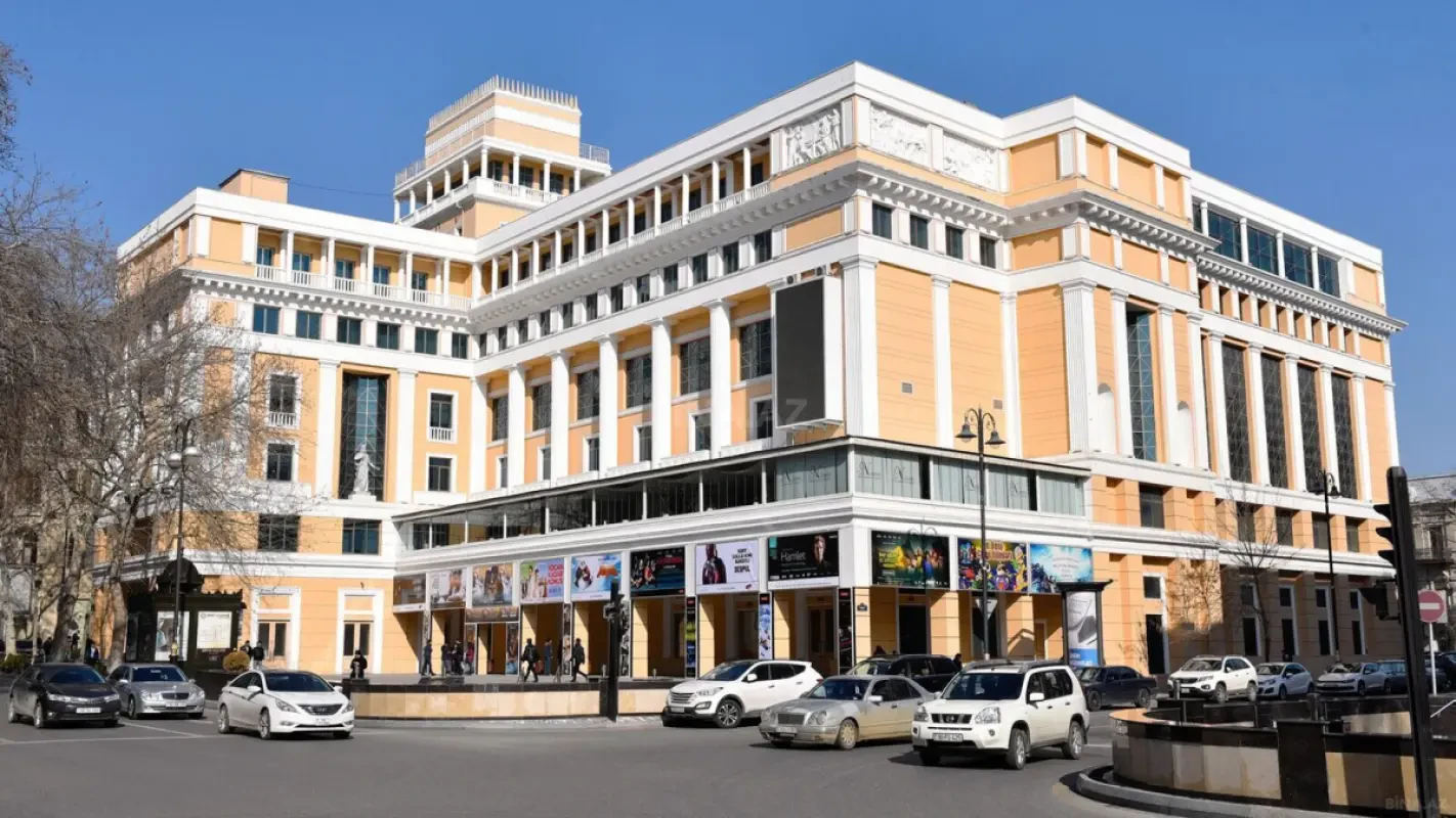 Kirayə verilir obyekt 260 m²