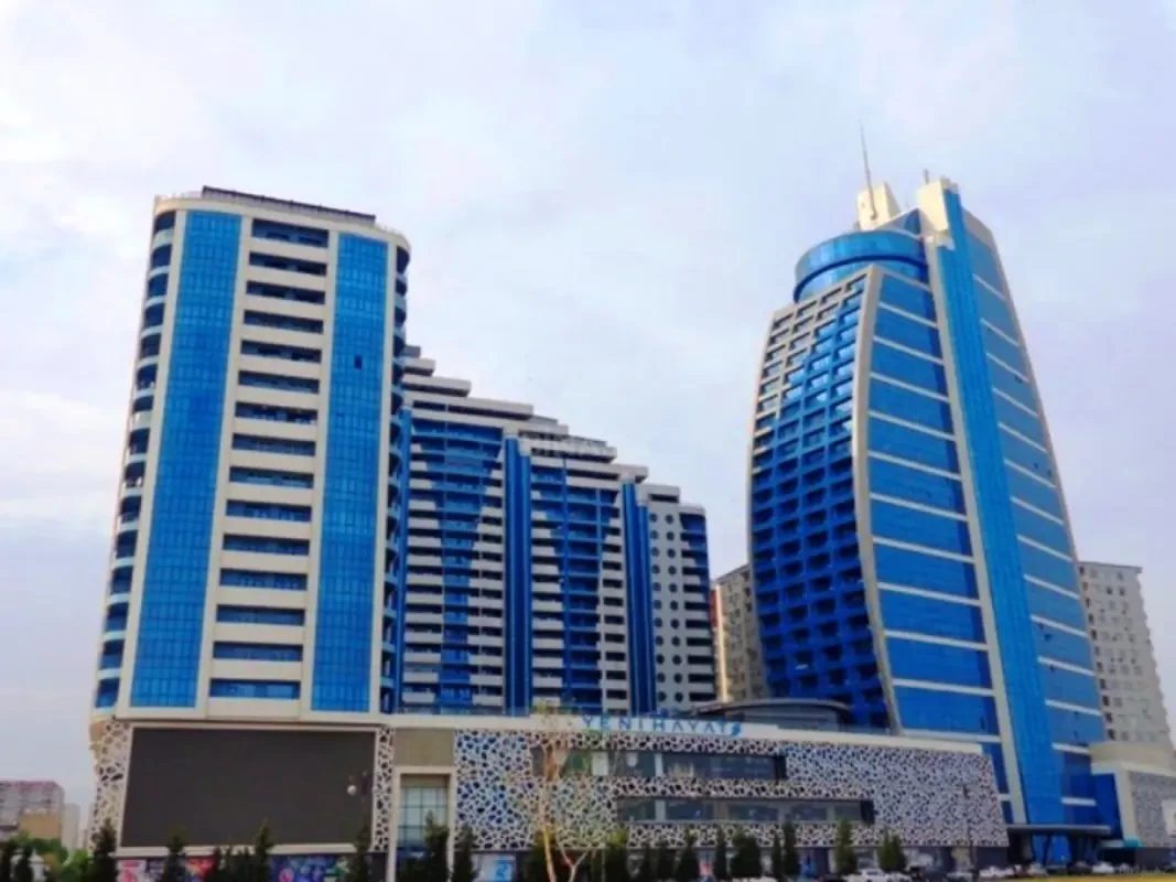 Kirayə verilir 3 otaqlı mənzil 220 m²