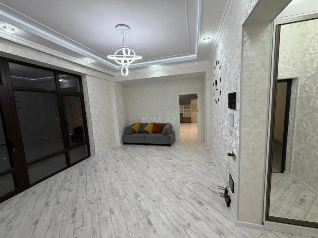 Kirayə verilir 2 otaqlı mənzil 65 m²