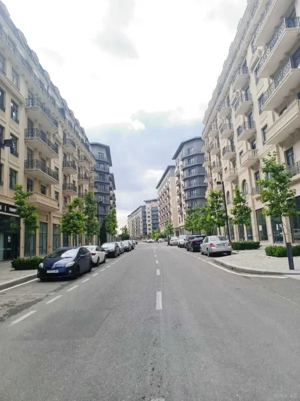 Satılır 2 otaqlı mənzil 100 m²
