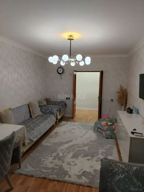 Satılır 3 otaqlı mənzil 76 m²