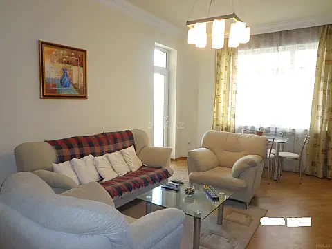 Kirayə verilir 2 otaqlı mənzil 92 m² — Bakı, Nizami 2 otaq 92.00 m²