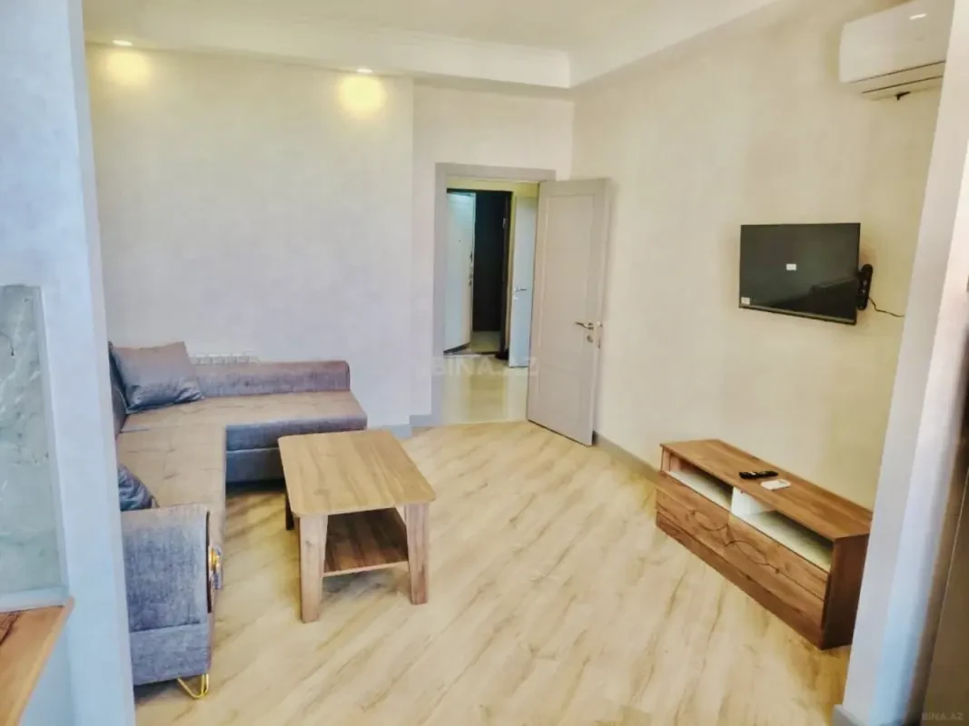 Kirayə verilir 2 otaqlı mənzil 65 m²