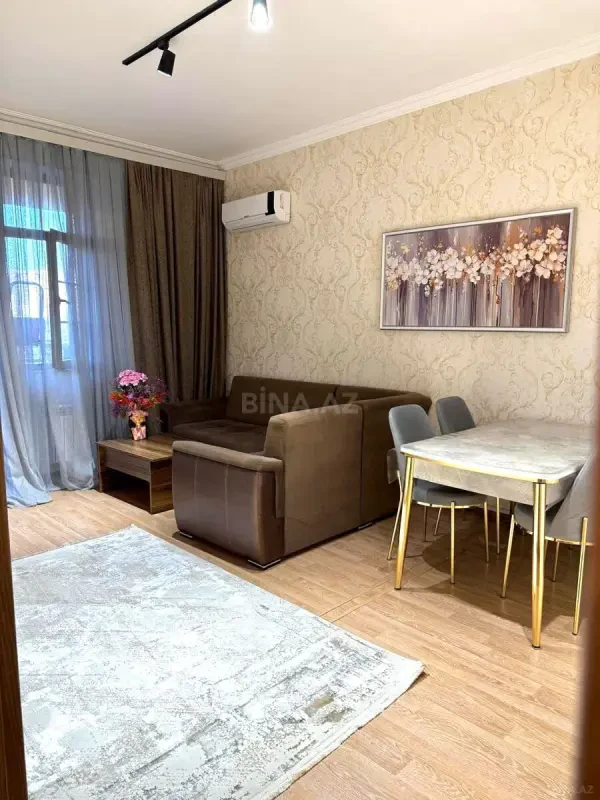 Kirayə verilir 3 otaqlı mənzil 100 m²