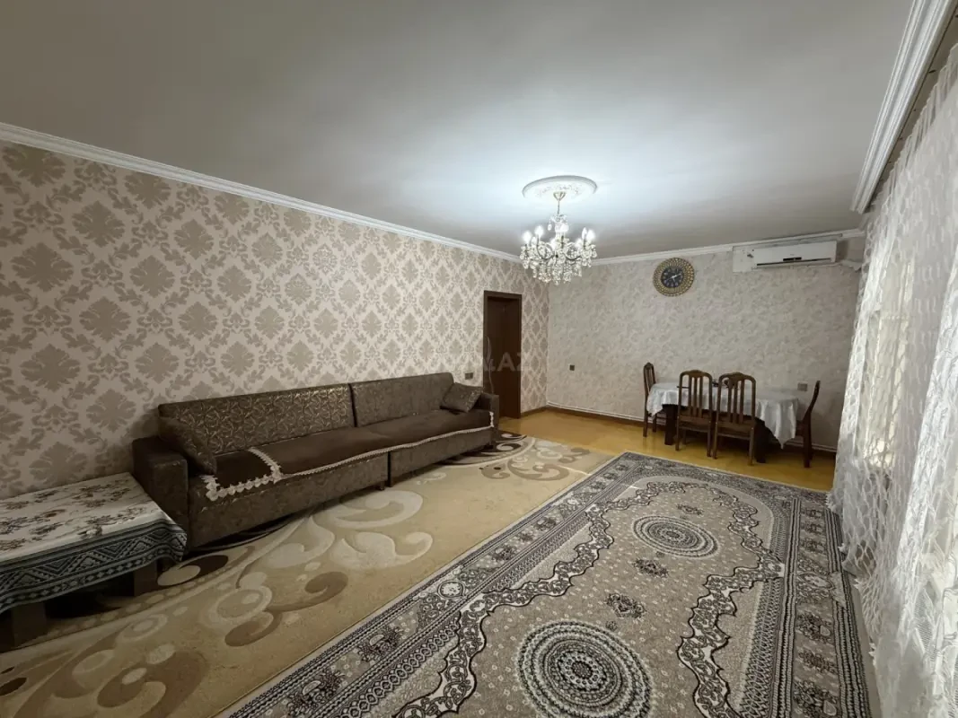 Satılır 4 otaqlı mənzil 77 m²