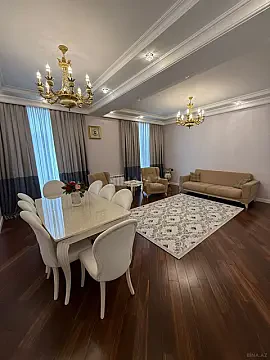 Satılır 3 otaqlı mənzil 138 m² — Bakı 3 otaq 138.00 m²