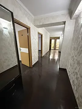Kirayə verilir 3 otaqlı mənzil 150 m² — Bakı 3 otaq 150.00 m²