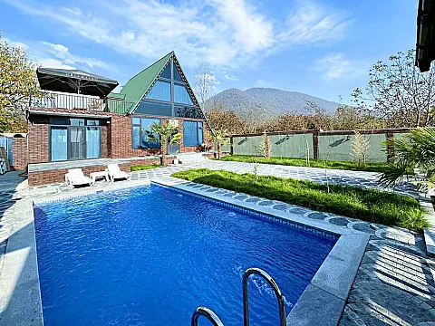 Kirayə verilir 4 otaqlı həyət evi 150 m² — Qəbələ 4 otaq 150.00 m²