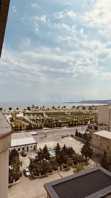 Satılır 3 otaqlı mənzil 120 m²