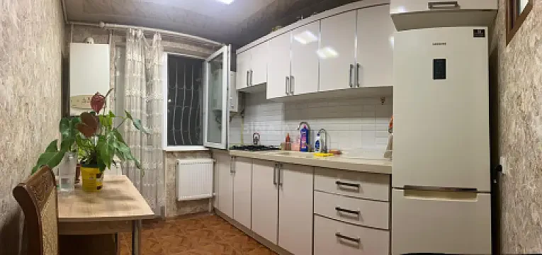 Kirayə verilir 3 otaqlı mənzil 73 m² — Bakı 3 otaq 73.00 m²