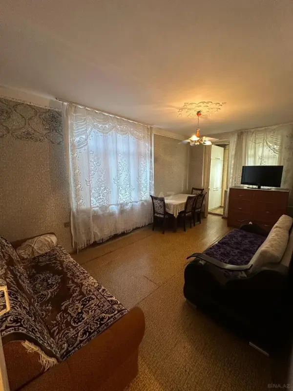 Kirayə verilir 2 otaqlı mənzil 60 m²