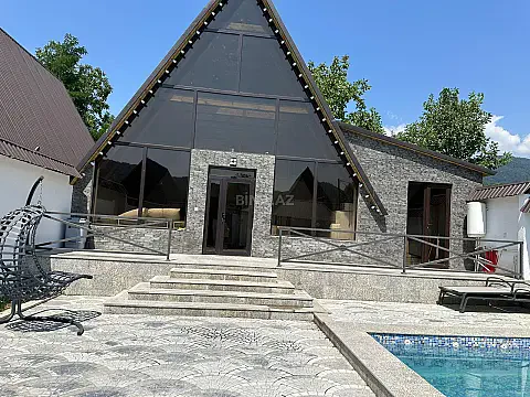 Kirayə verilir 4 otaqlı həyət evi 120 m² — Qəbələ 4 otaq 120.00 m²