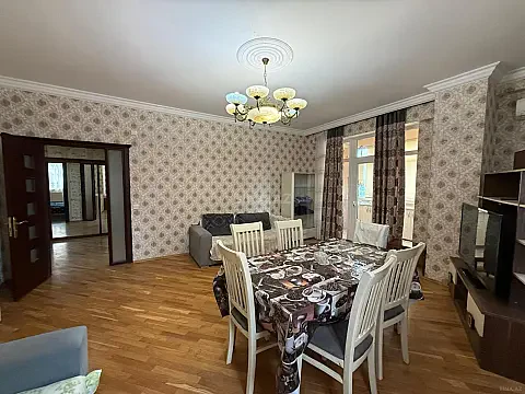 Kirayə verilir 3 otaqlı mənzil 100 m² — Bakı 3 otaq 100.00 m²