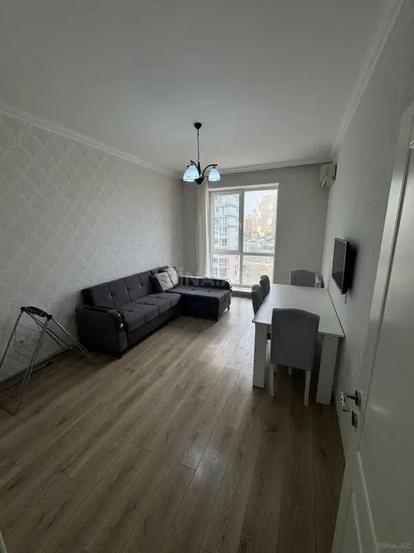 Kirayə verilir 2 otaqlı mənzil 53 m²