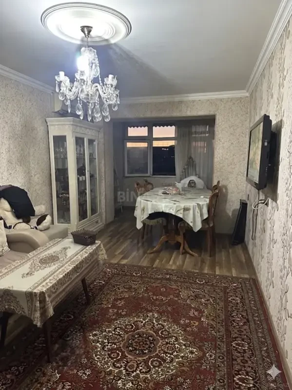 Satılır 4 otaqlı mənzil 90 m²