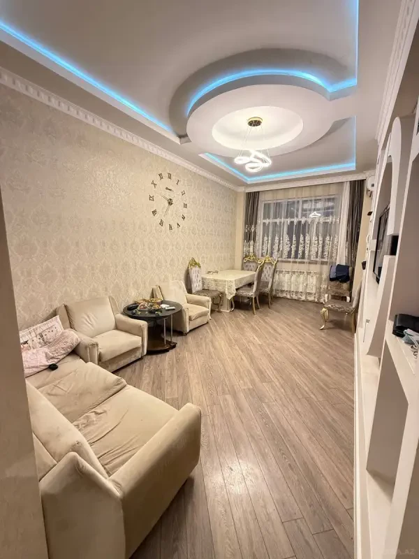 Satılır 2 otaqlı mənzil 63 m²