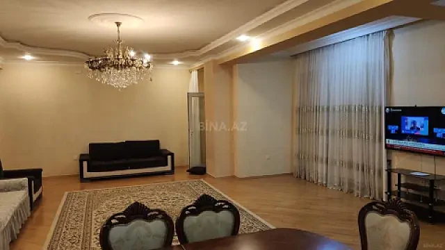 Kirayə verilir 3 otaqlı mənzil 200 m² — Bakı 3 otaq 200.00 m²