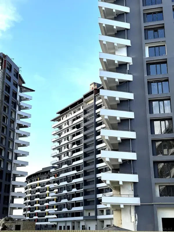 Satılır 2 otaqlı mənzil 92 m²
