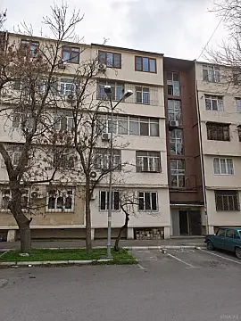Satılır 2 otaqlı mənzil 65 m² — Bakı, Həzi Aslanov qəs. 2 otaq 65.00 m²