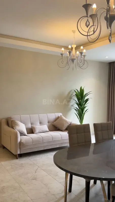 Kirayə verilir 3 otaqlı mənzil 120 m²