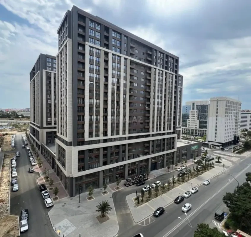 Satılır 3 otaqlı mənzil 128 m²