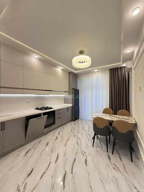Satılır 2 otaqlı mənzil 85 m²