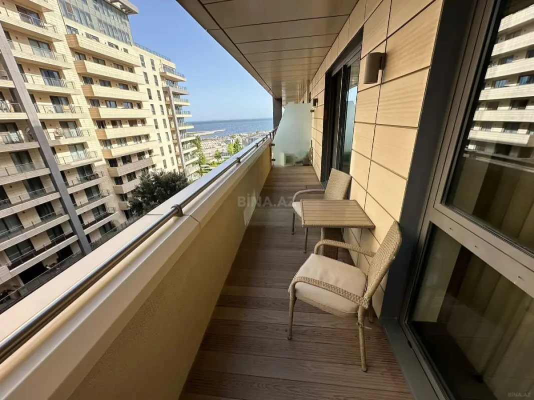 Kirayə verilir 3 otaqlı mənzil 130 m²