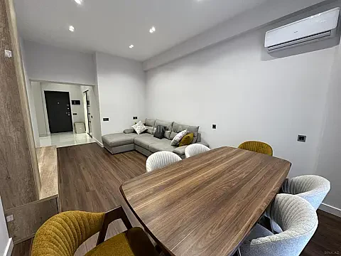 Kirayə verilir 2 otaqlı mənzil 72.4 m² — Bakı, Nərimanov 2 otaq 72.40 m²