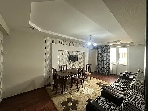 Kirayə verilir 2 otaqlı mənzil 75 m² — Bakı, Nərimanov 2 otaq 75.00 m²