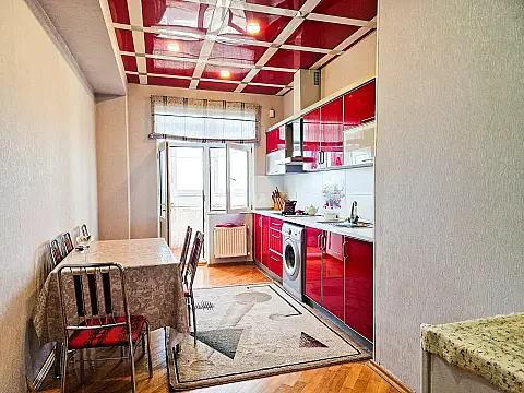 Satılır 2 otaqlı mənzil 95 m² — Bakı 2 otaq 95.00 m²