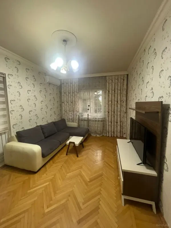 Satılır 2 otaqlı mənzil 60 m²