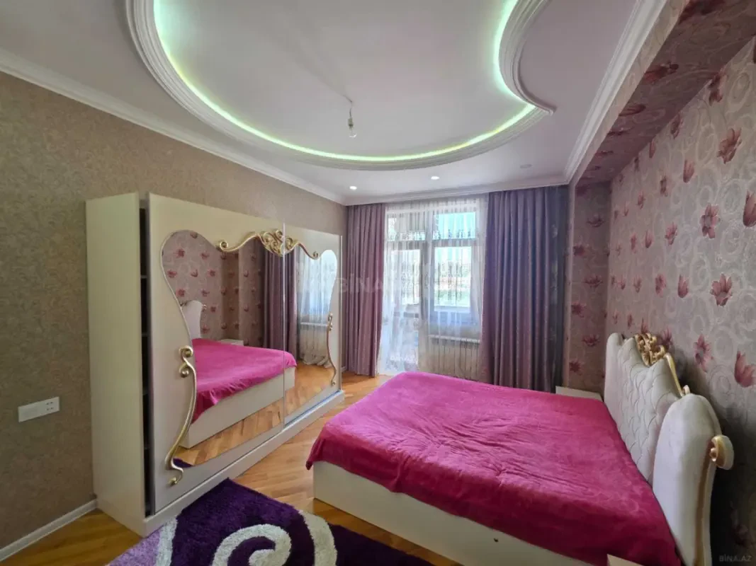 Kirayə verilir 2 otaqlı mənzil 79 m²