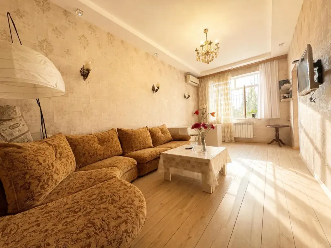 Satılır 2 otaqlı mənzil 85 m²